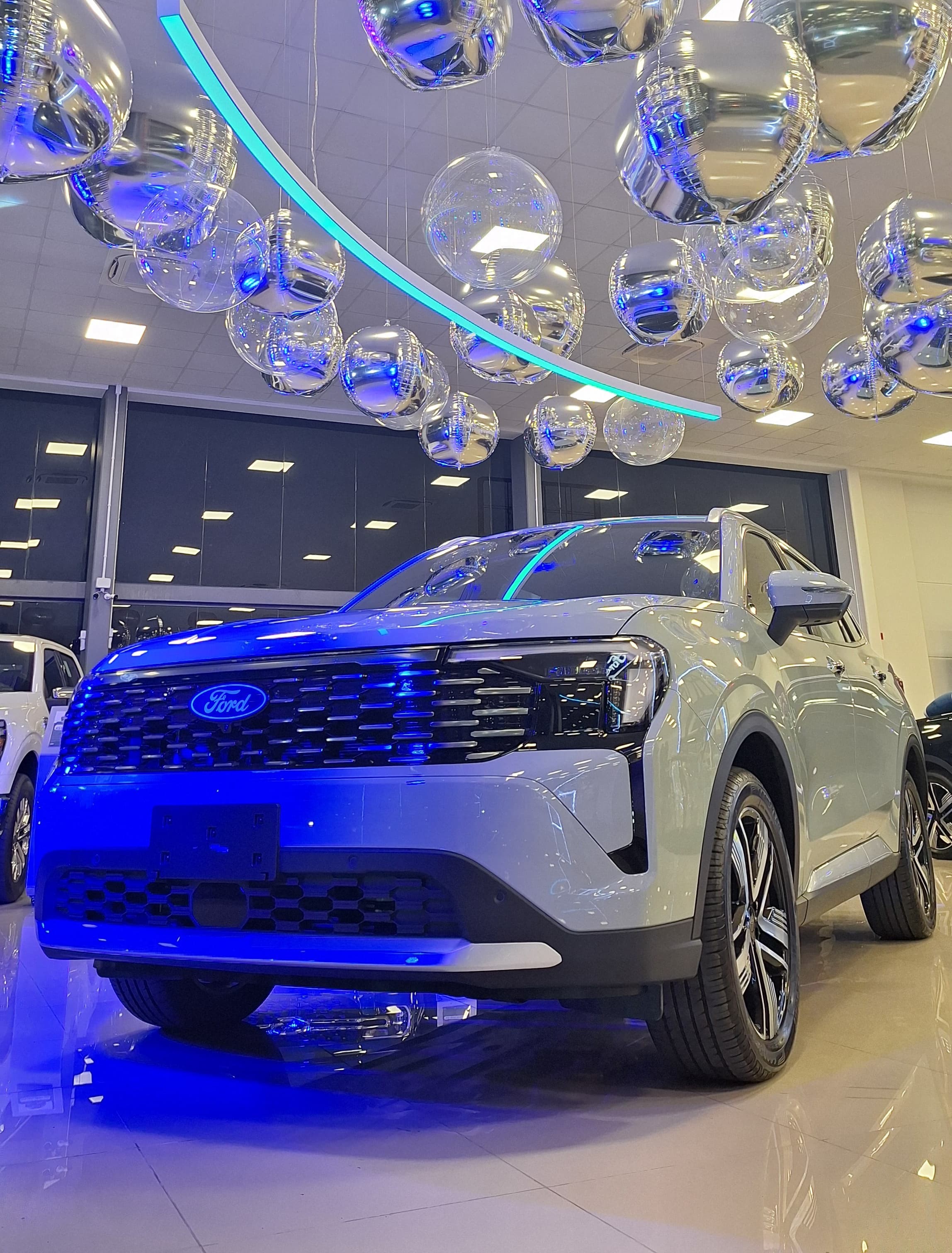 Equipe Ford AutoPlus Lajes com a Maverick Tremor